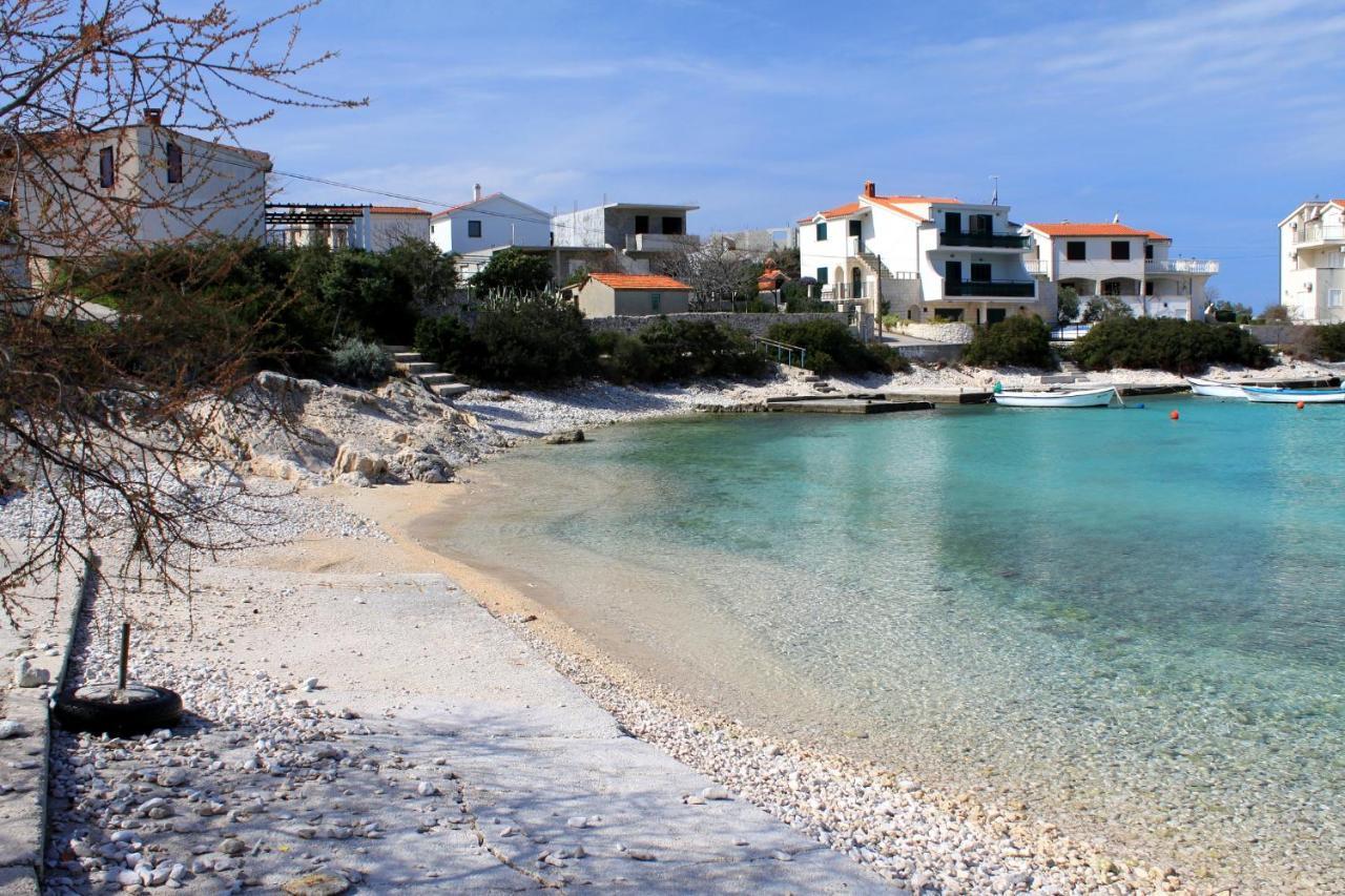 Family Friendly Seaside Apartments Kanica, Rogoznica - 12895 Exterior photo
